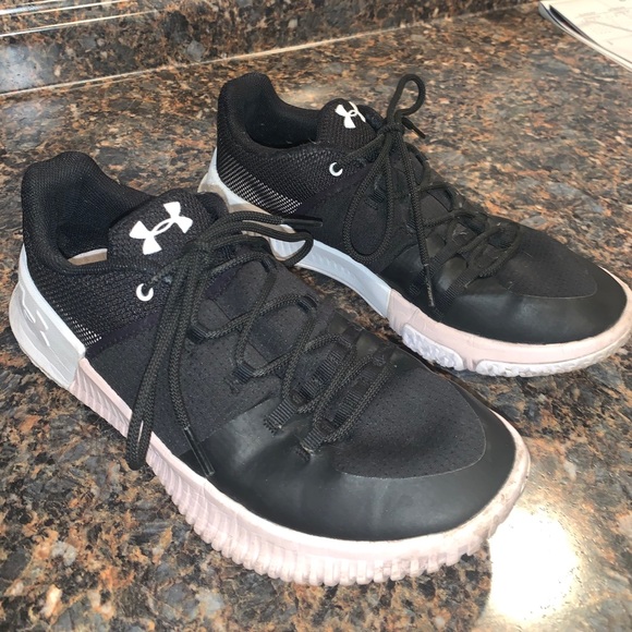 Under Armor Ultimate Speed Shoes - Picture 2 of 8